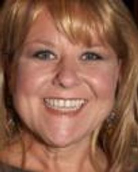 Wendi Peters Headshot