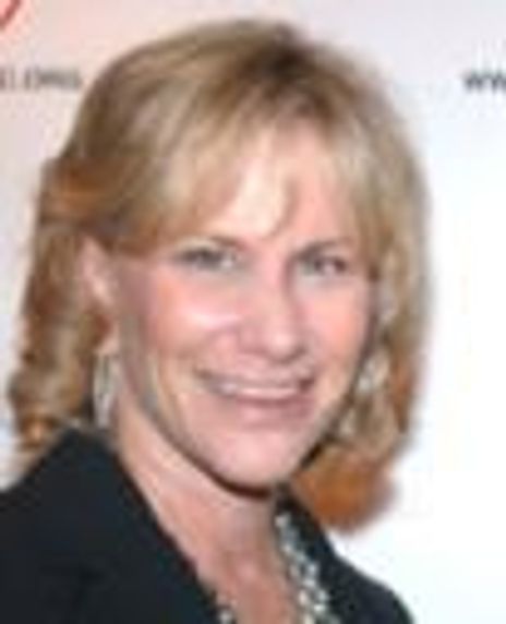 Laurie Tisch Headshot