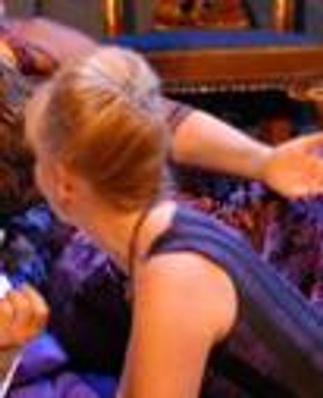 Liz Crowther Headshot