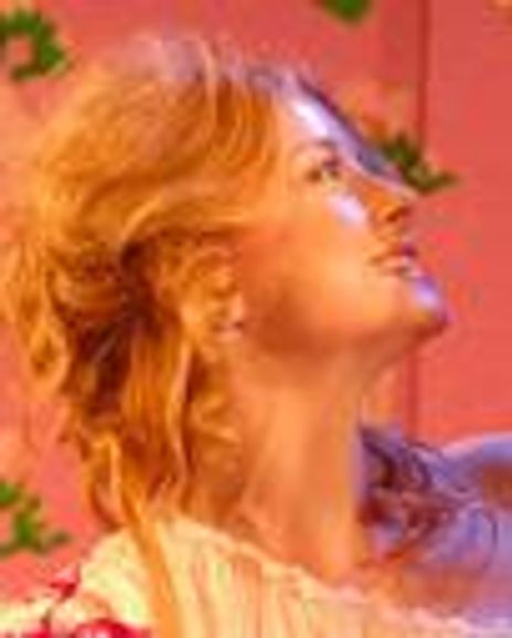 Fiona Glascott Headshot