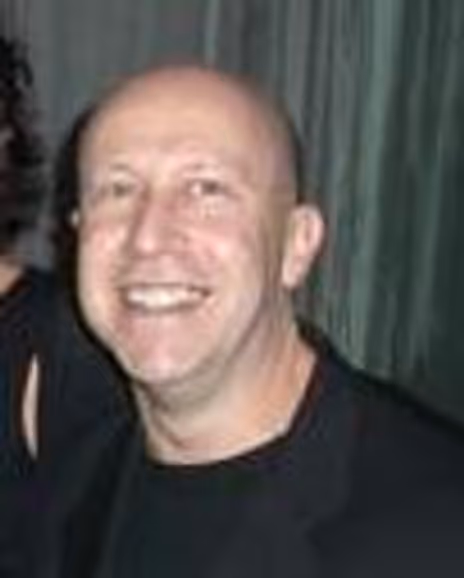Alex Rybeck Headshot