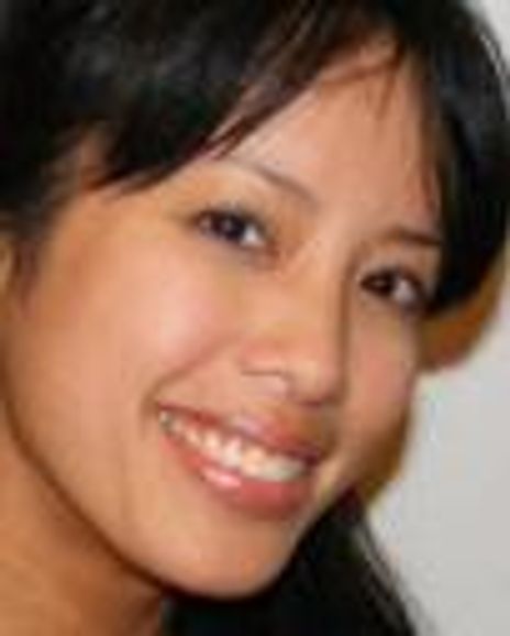 Sacha Iskra Headshot