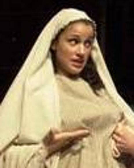 Ashley Kenner Headshot