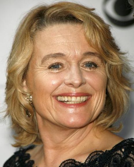 Sinéad Cusack Headshot