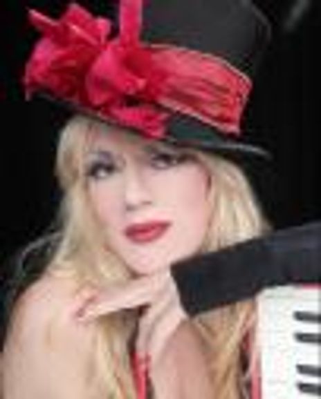 Phoebe Hemenway Legere Headshot