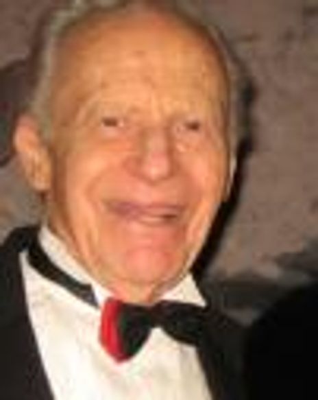 Ervin Drake Headshot