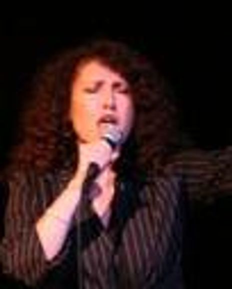 Susan Holder Headshot