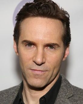 Alessandro Nivola Headshot