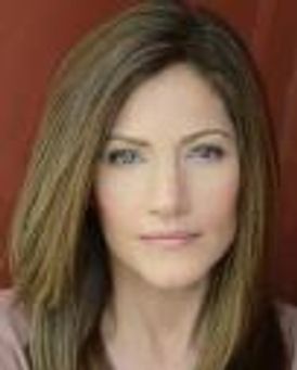 Laura Steele Headshot