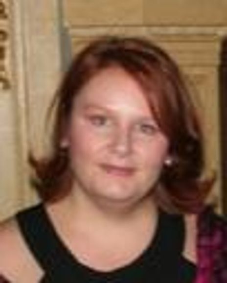 Michelle Elliott Headshot