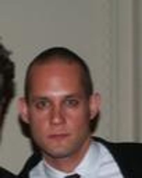 Derek Gregor Headshot