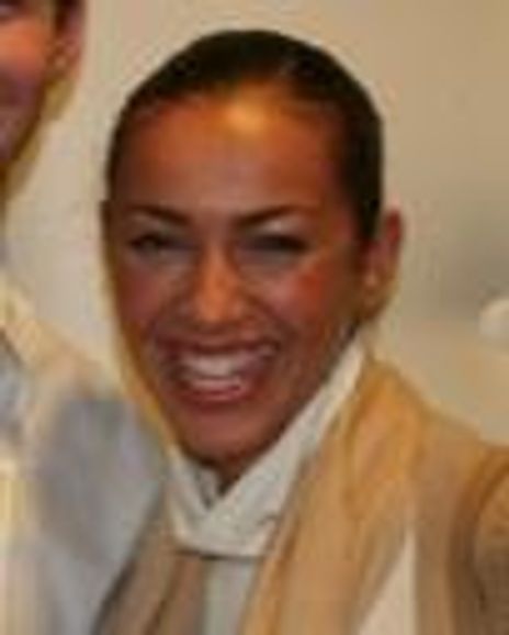 Elana Goode Headshot