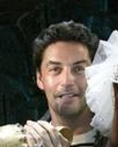 Reuben Sallmander Headshot