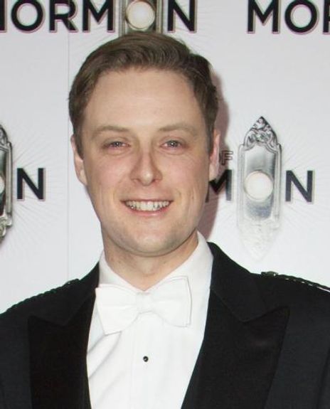 Stephen Ashfield Headshot