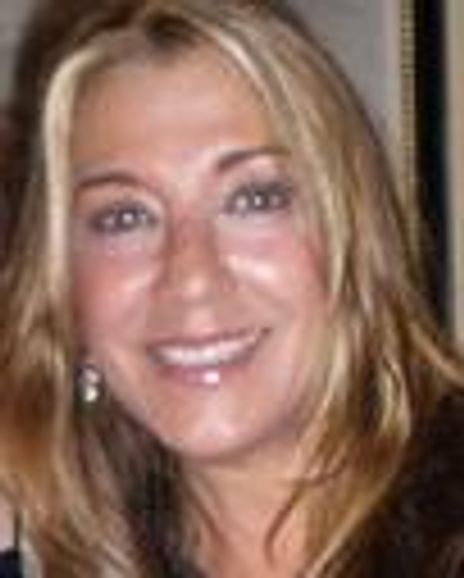 Francesca De Josia Headshot