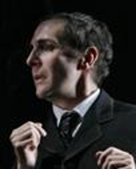 Tom Beckett Headshot