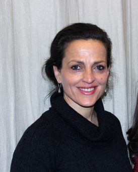 Nicole Ansari Headshot