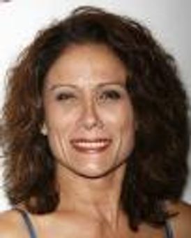 Annette Cardona Headshot