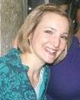 Maggie Lakis Headshot