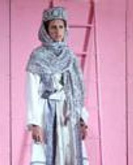 Lameece Issaq Headshot