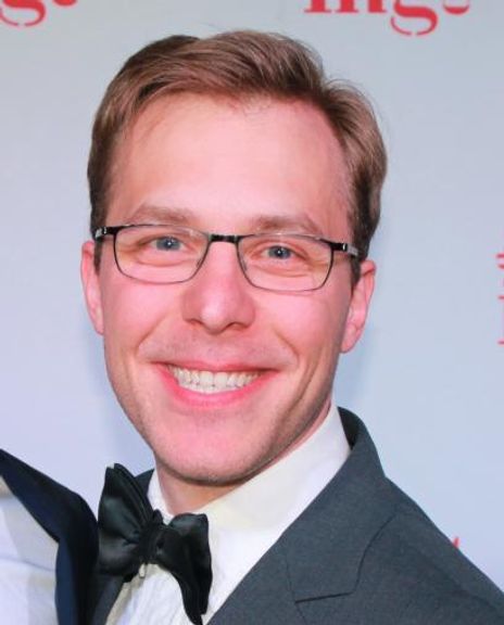 Ian Belknap Headshot