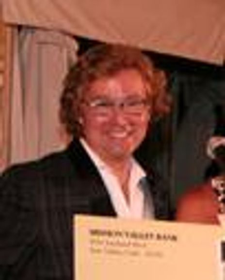 Marti Heinbaugh Headshot