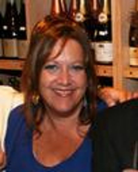 Andrea Slominski Headshot