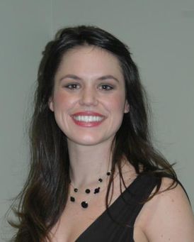 Laura D'Andre Headshot