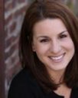 Stephanie Barnum Headshot