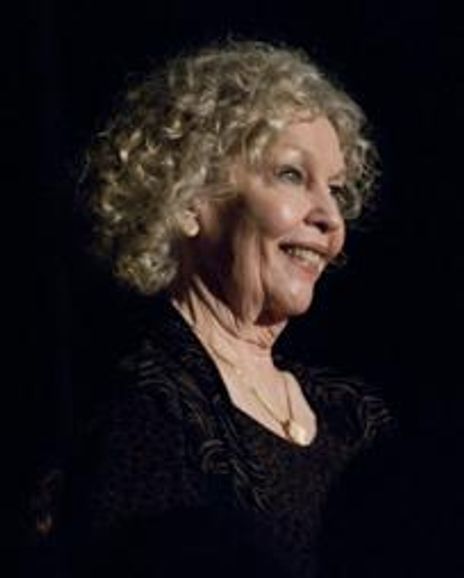 Merle Louise Headshot