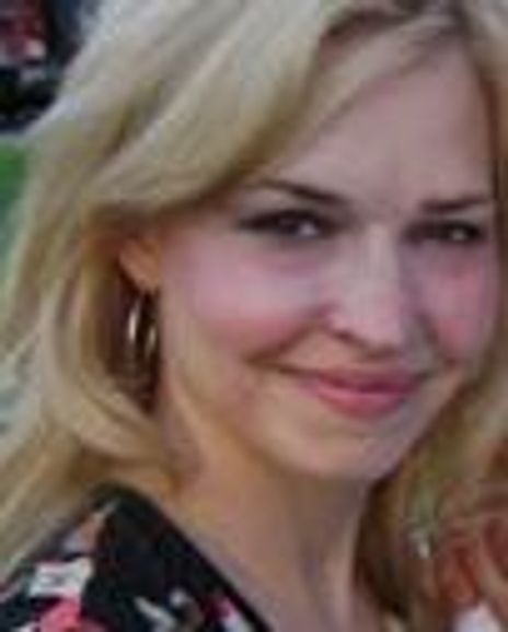 Nell Mooney Headshot