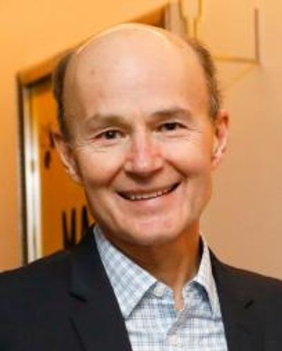 Henry Stram Headshot