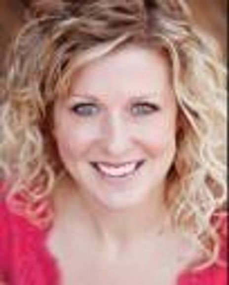 Karyn Overstreet Headshot