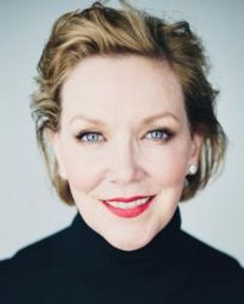 Teri Hansen Headshot