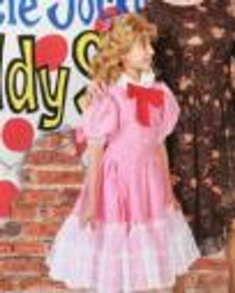 Katie Harvey Headshot