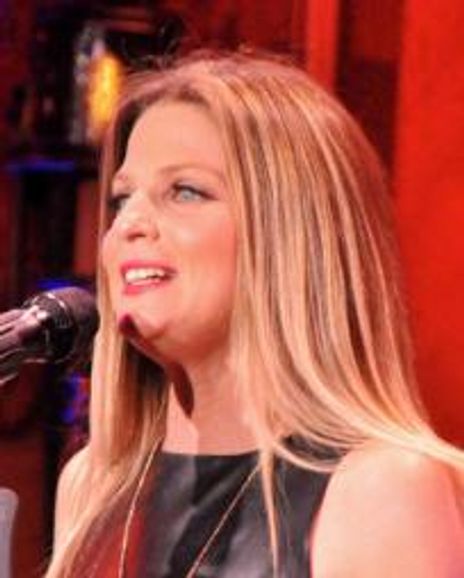 Alison Lory Headshot