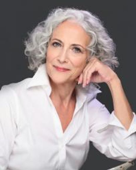 Theresa Rakov Headshot