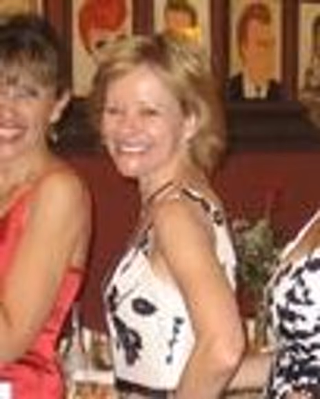 Lori Ann Mahl Headshot