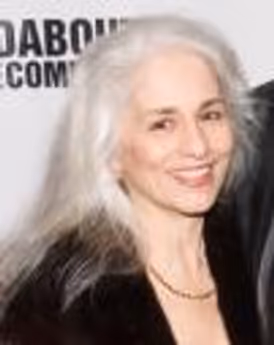 Derin Altay Headshot