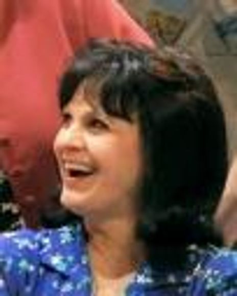 Laurie Walton Headshot