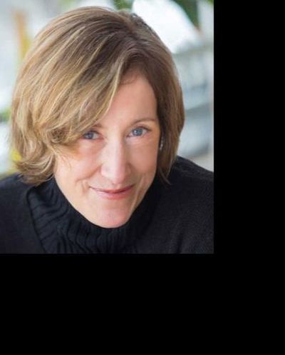 Valerie Wright Headshot