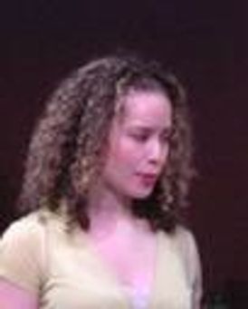 Shelley Thomas Headshot