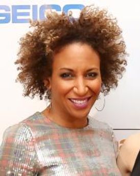 Lana Gordon Headshot