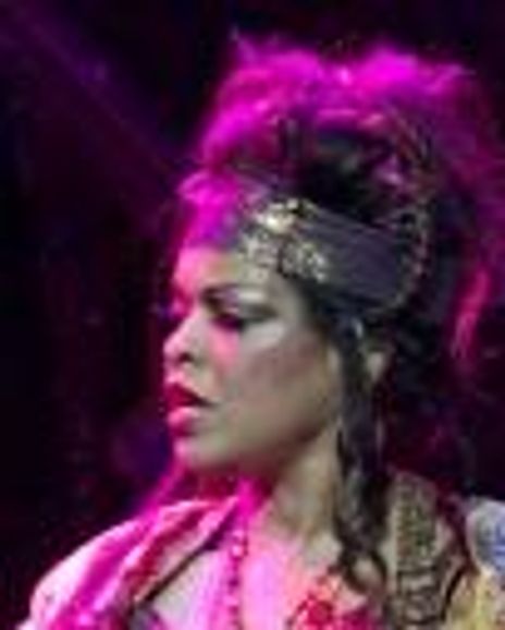 Angela Teek Headshot