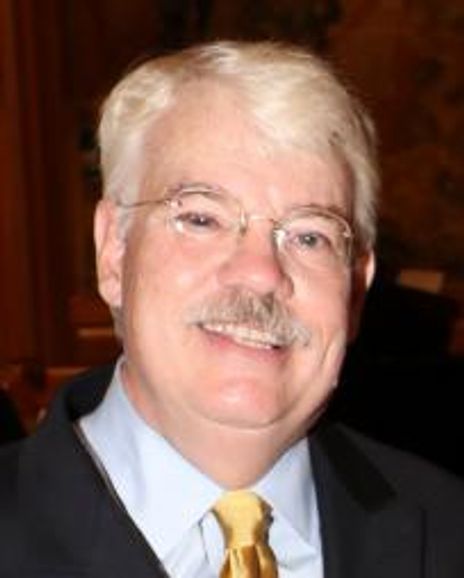 Robert Currie Headshot