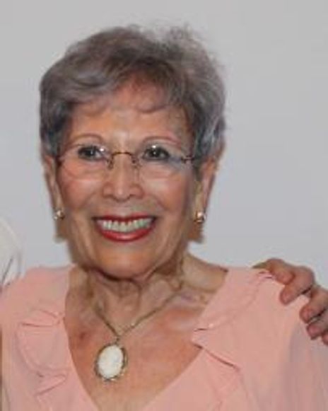 Carol Sawyer Headshot