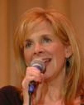 Beth Thompson Headshot