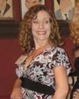 Barbara Folts Headshot