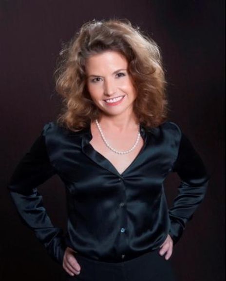 Nancy Melius Headshot