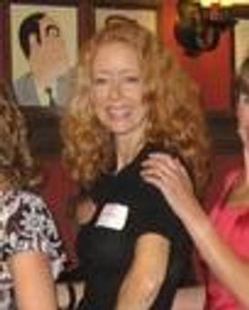 Robin Robinson Headshot